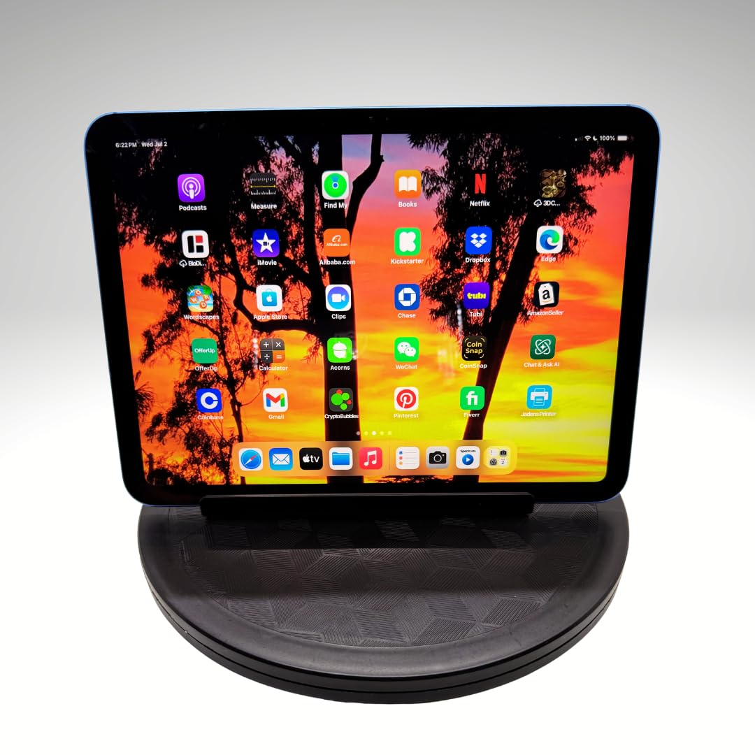 STANDECK Mobile Tech the all in one solution that combines a Stand for Multiple Devices, and a Modern Looking Turntable.